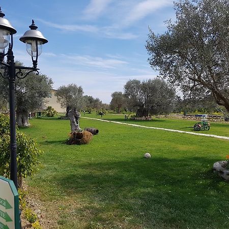 Agriturismo Donna Beatrice Bianco Eksteriør bilde