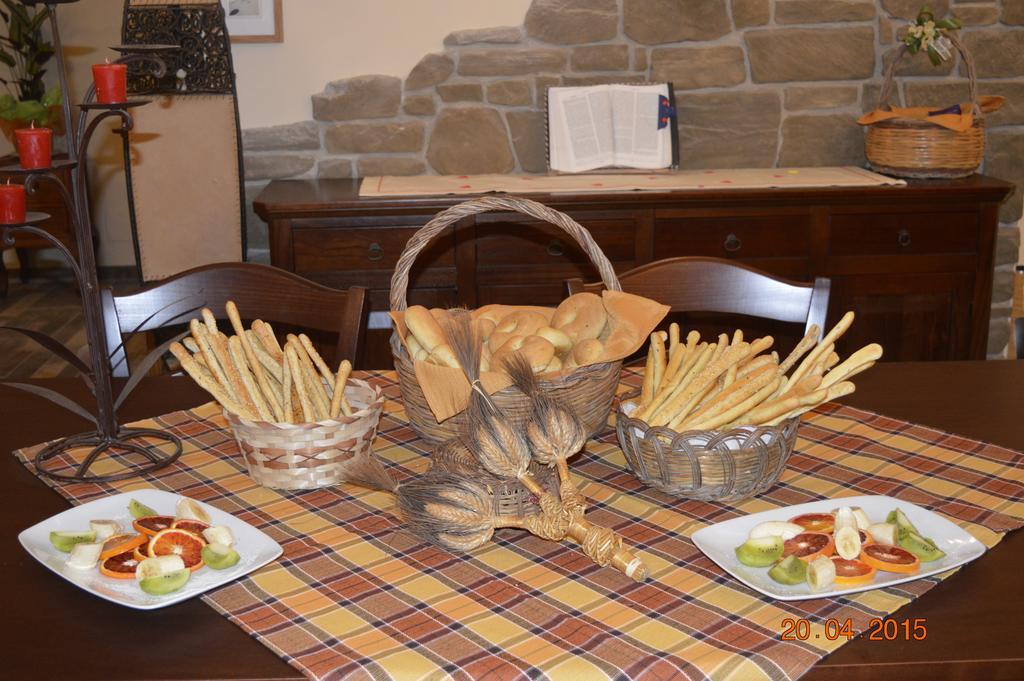 Agriturismo Donna Beatrice Bianco Eksteriør bilde